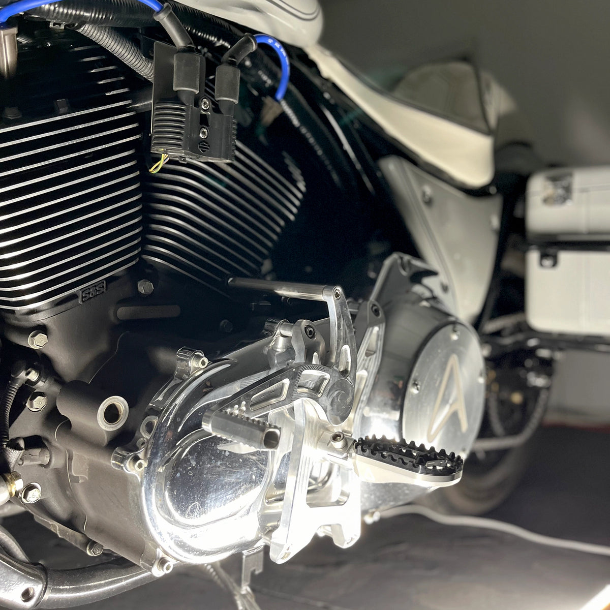 Mid Controls Motorcycle Harley-Davidson Mid Controls | Archetype MFG
